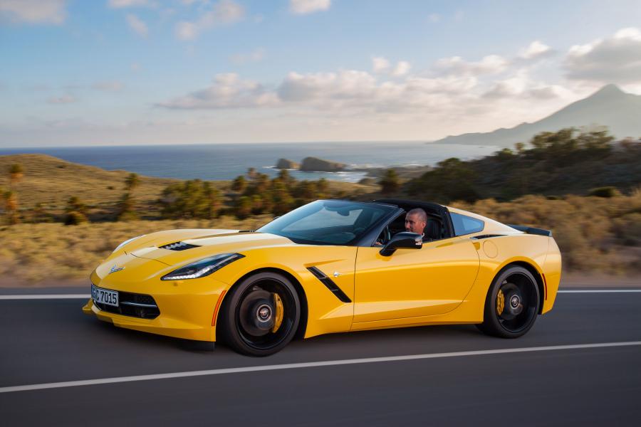  Chevrolet Corvette Stingray Coupe 2013 года  (EU) (фото 11 из 35)